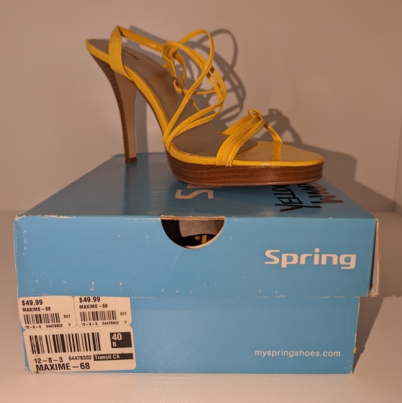 Yellow Spring Stilettos Size 10 - Picture 2 of 4